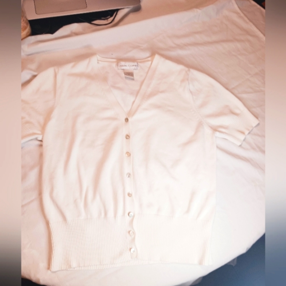 Casual Corner short sleeves sweater sz M